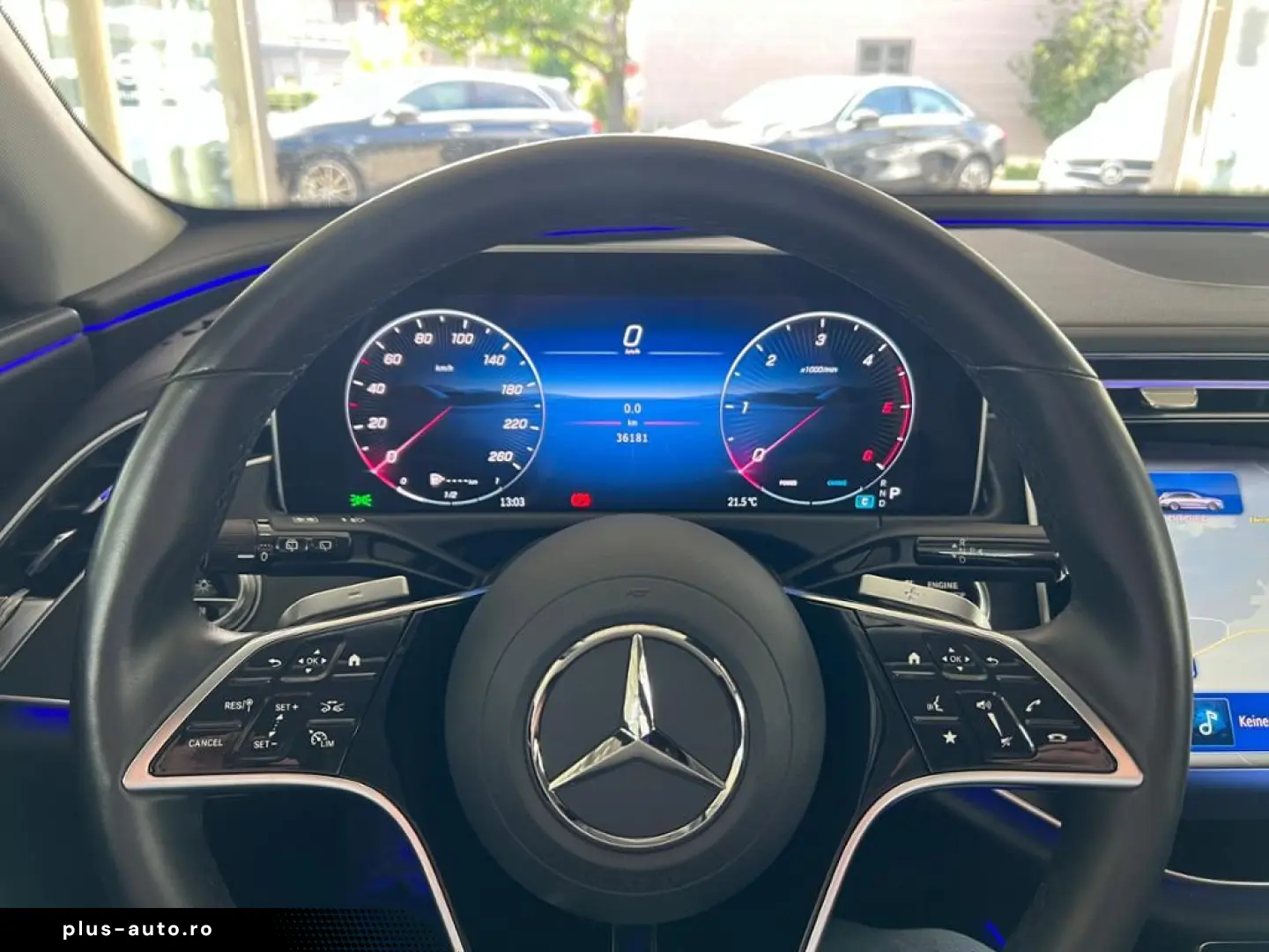 MERCEDES-BENZ E 220 T d Avantgarde Distronic Pano AHK 19Zoll