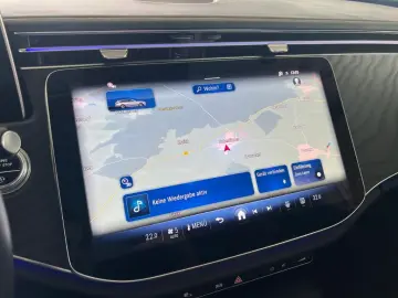 MERCEDES-BENZ E 220 T d Avantgarde Distronic Pano AHK 19Zoll