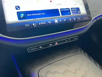 MERCEDES-BENZ E 220 T d Avantgarde Distronic Pano AHK 19Zoll