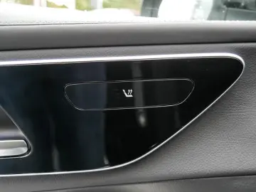 MERCEDES-BENZ GLC 200 4M AMG