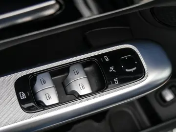 MERCEDES-BENZ GLC 200 4M AMG