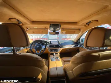 BMW Seria 7 740d xDrive Edition Exclusive