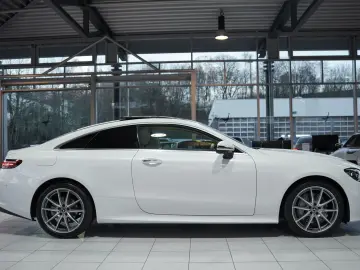 MERCEDES-BENZ E 200 Coupé 4M AMG Line 1H  Pano LUFT &hellip;