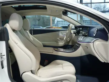 MERCEDES-BENZ E 200 Coupé 4M AMG Line 1H  Pano LUFT &hellip;