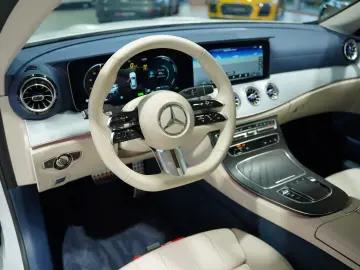 MERCEDES-BENZ E 200 Coupé 4M AMG Line 1H  Pano LUFT &hellip;