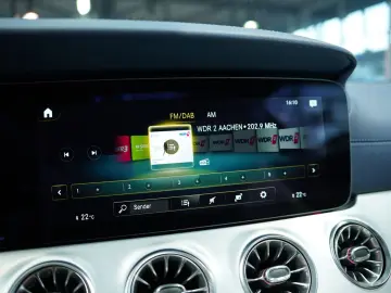 MERCEDES-BENZ E 200 Coupé 4M AMG Line 1H  Pano LUFT &hellip;