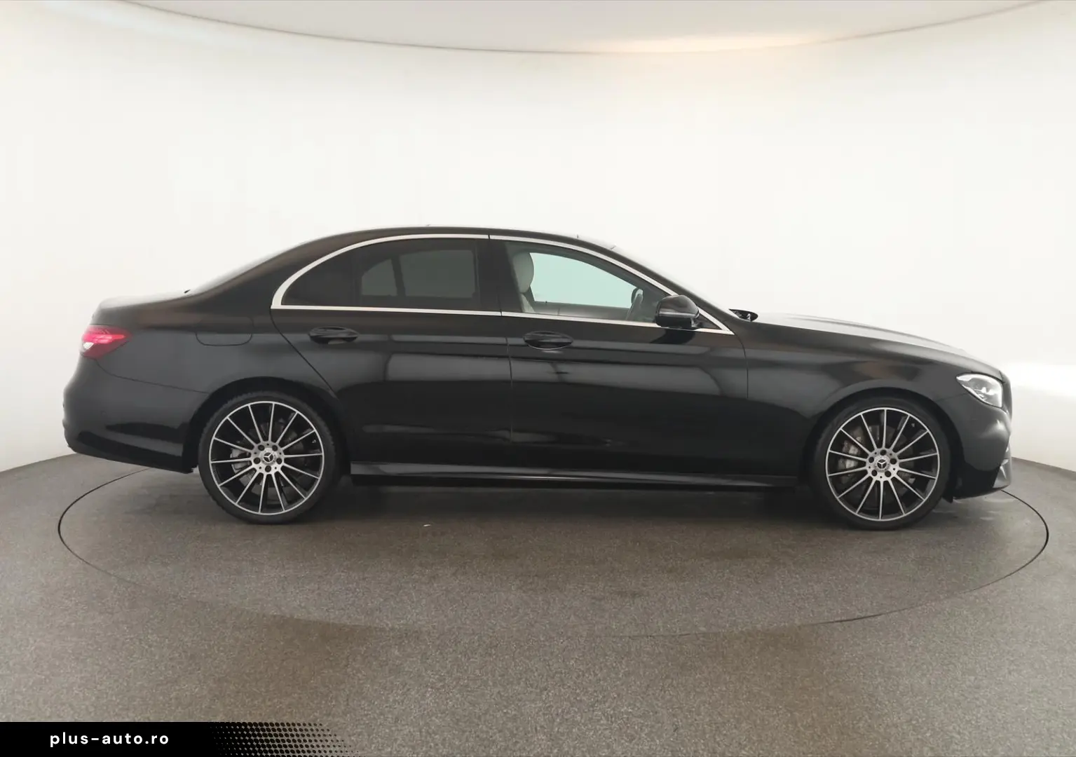 MERCEDES-BENZ E 400 d 4M 9G AMG LED Pano Widescreen &hellip;