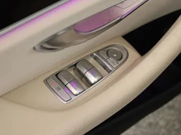 MERCEDES-BENZ E 400 d 4M 9G AMG LED Pano Widescreen &hellip;