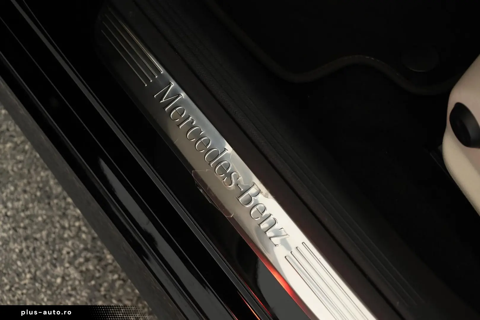 MERCEDES-BENZ E 400 d 4M 9G AMG LED Pano Widescreen &hellip;