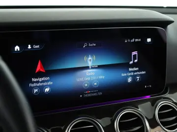 MERCEDES-BENZ E 400 d 4M 9G AMG LED Pano Widescreen &hellip;