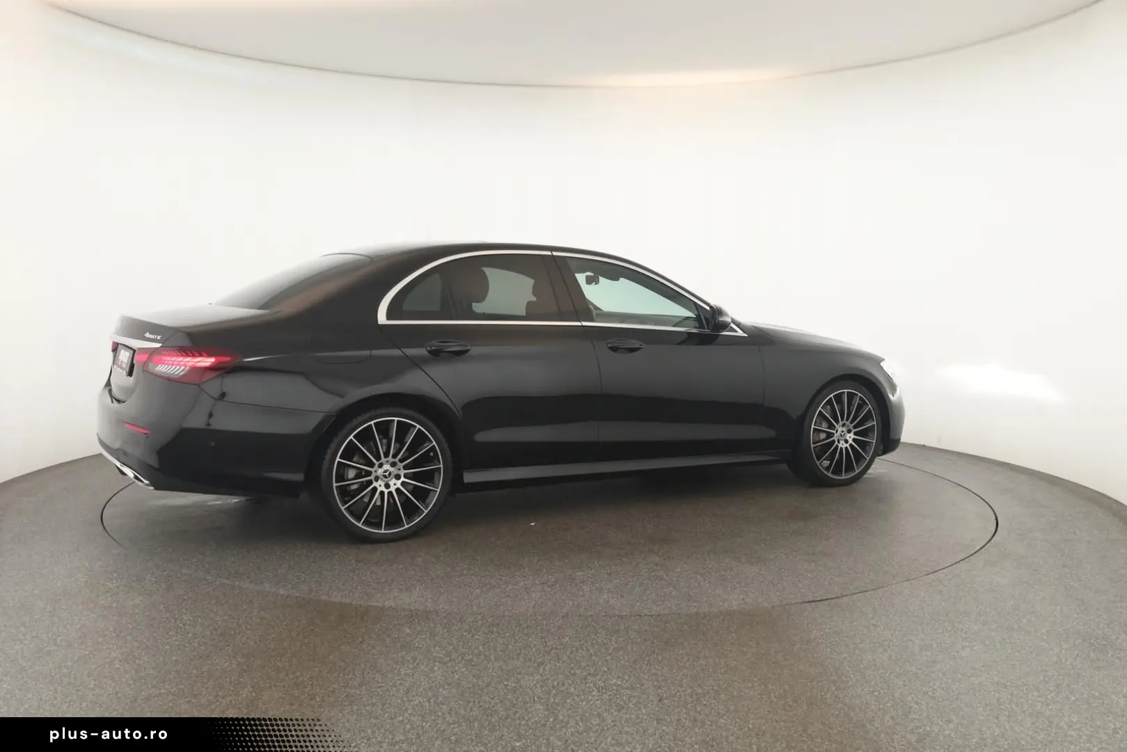 MERCEDES-BENZ E 400 d 4M 9G AMG LED Pano Widescreen &hellip;