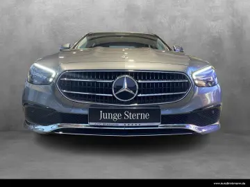 MERCEDES-BENZ E 200 d Limousine AHK KAMERA MBUX LED