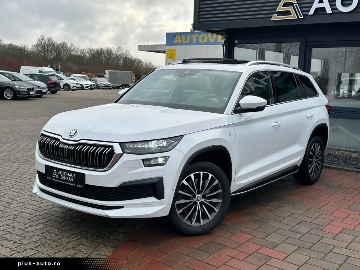 SKODA Kodiaq 2.0 TDI DSG 4x4 L&K STANDH PANO AHK 360