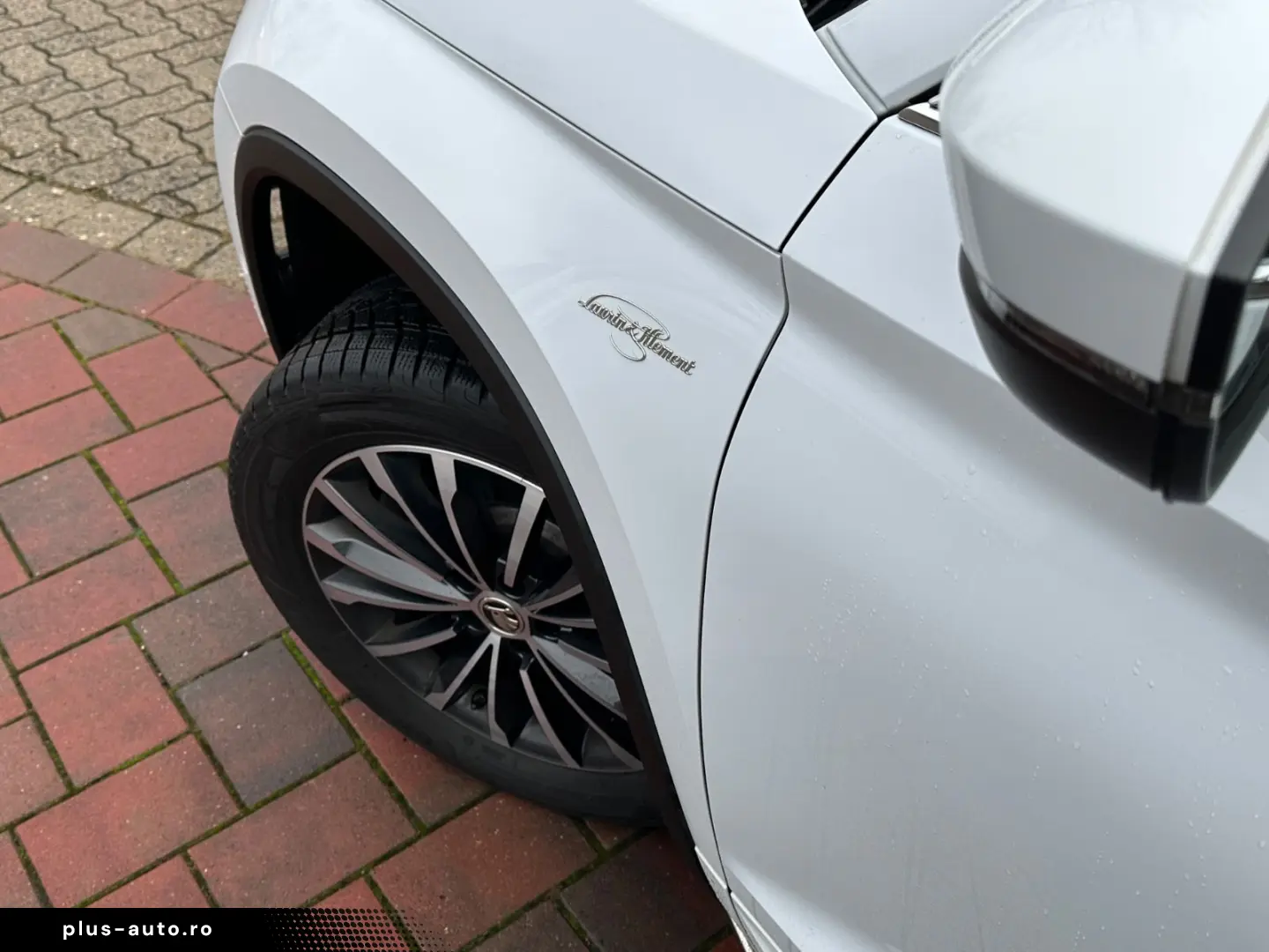 SKODA Kodiaq 2.0 TDI DSG 4x4 L&K STANDH PANO AHK 360