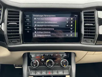 SKODA Kodiaq 2.0 TDI DSG 4x4 L&K STANDH PANO AHK 360
