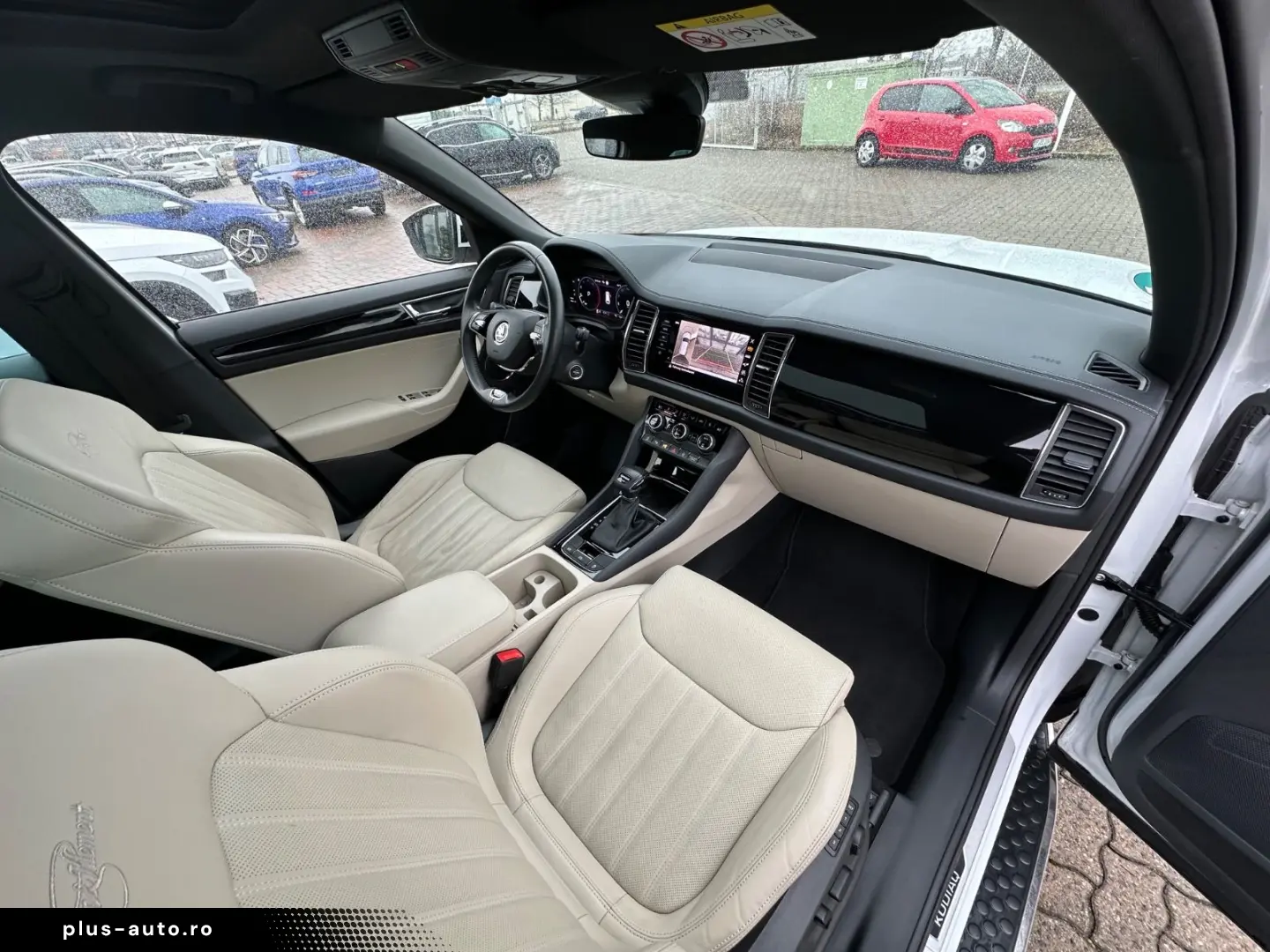 SKODA Kodiaq 2.0 TDI DSG 4x4 L&K STANDH PANO AHK 360