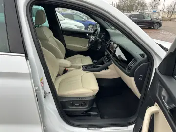 SKODA Kodiaq 2.0 TDI DSG 4x4 L&K STANDH PANO AHK 360