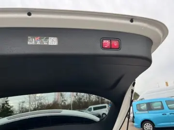 MERCEDES-BENZ GLC 220 d 4Matic