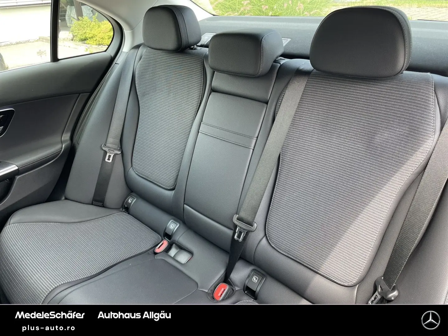 MERCEDES-BENZ C 180 Avantgarde 18  Distronic SHD D-Light 360