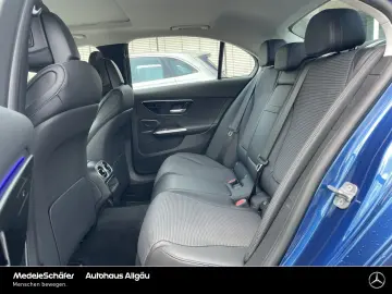 MERCEDES-BENZ C 180 Avantgarde 18  Distronic SHD D-Light 360