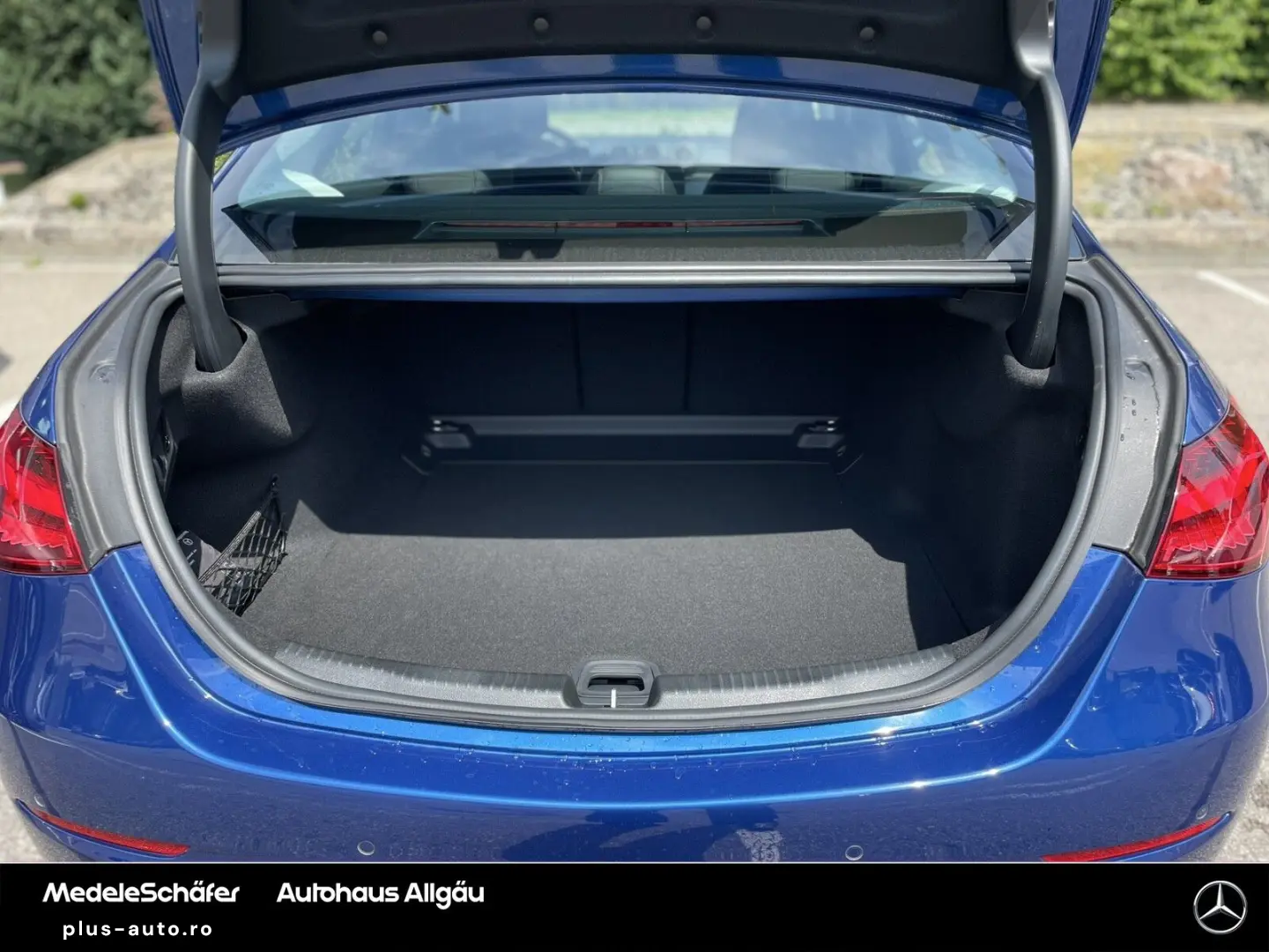 MERCEDES-BENZ C 180 Avantgarde 18  Distronic SHD D-Light 360