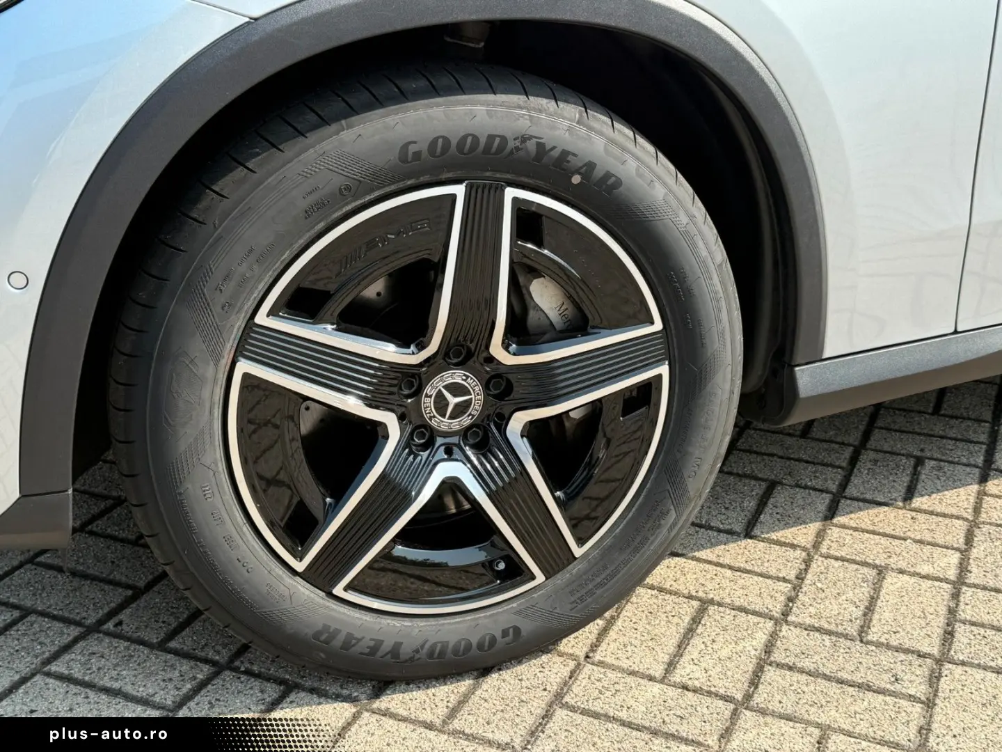 MERCEDES-BENZ GLC 200 4M AMG LINE