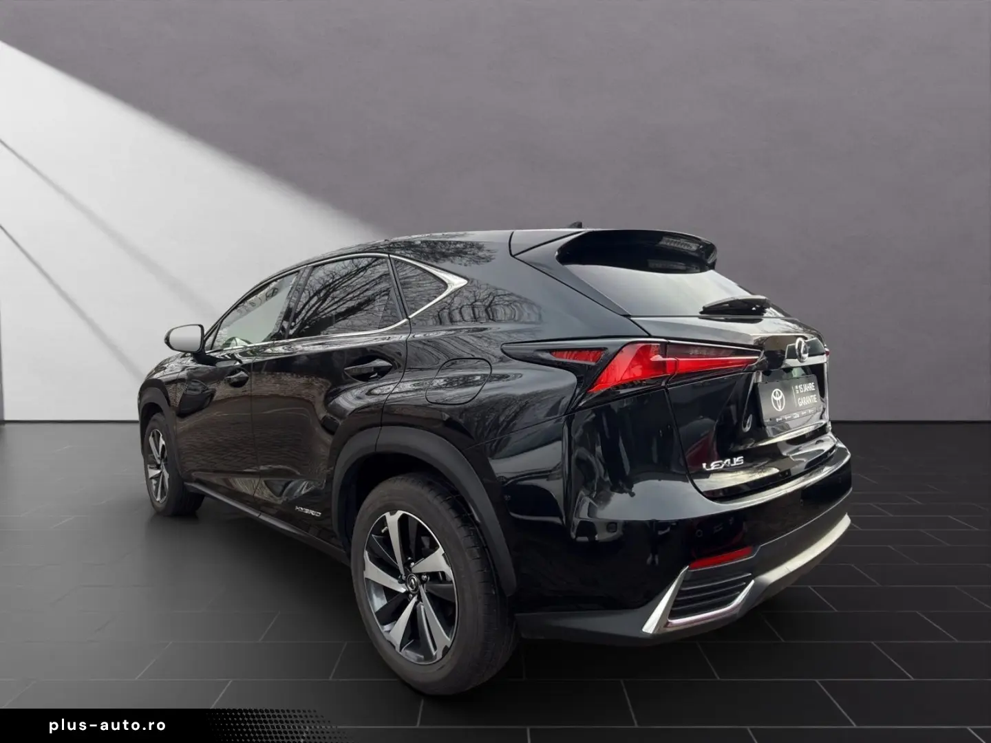 LEXUS NX 300 h E-Four Luxury  HUD PANO 360