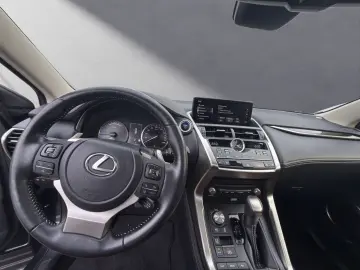LEXUS NX 300 h E-Four Luxury  HUD PANO 360