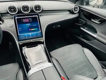 MERCEDES-BENZ C 300 e 9G-Tronic AMG Line Panorama