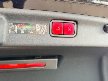 MERCEDES-BENZ C 300 AMG Distronic Memory KEYLESS-GO &hellip;