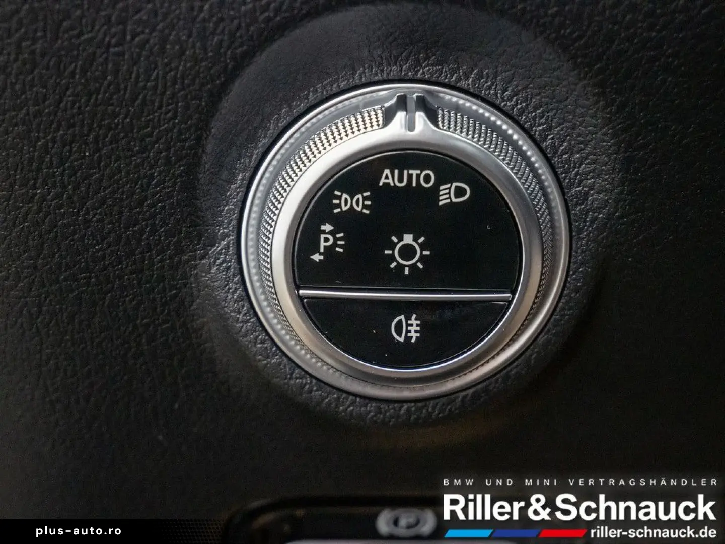 MERCEDES-BENZ C 300d NIGHT-PAKET DISTRONIC KAMERA NA&hellip;