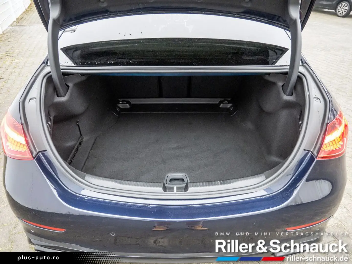 MERCEDES-BENZ C 300d NIGHT-PAKET DISTRONIC KAMERA NA&hellip;