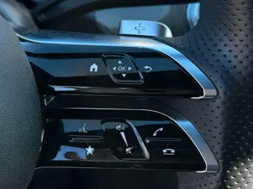 MERCEDES-BENZ C 300d AMG Line PDC KAMERA MBUX  SOFORT