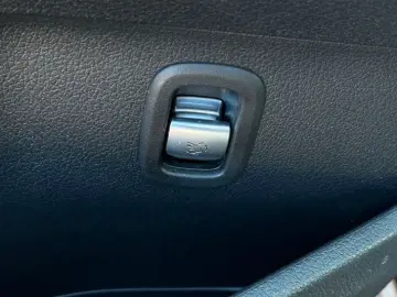 MERCEDES-BENZ C 300d AMG Line PDC KAMERA MBUX  SOFORT