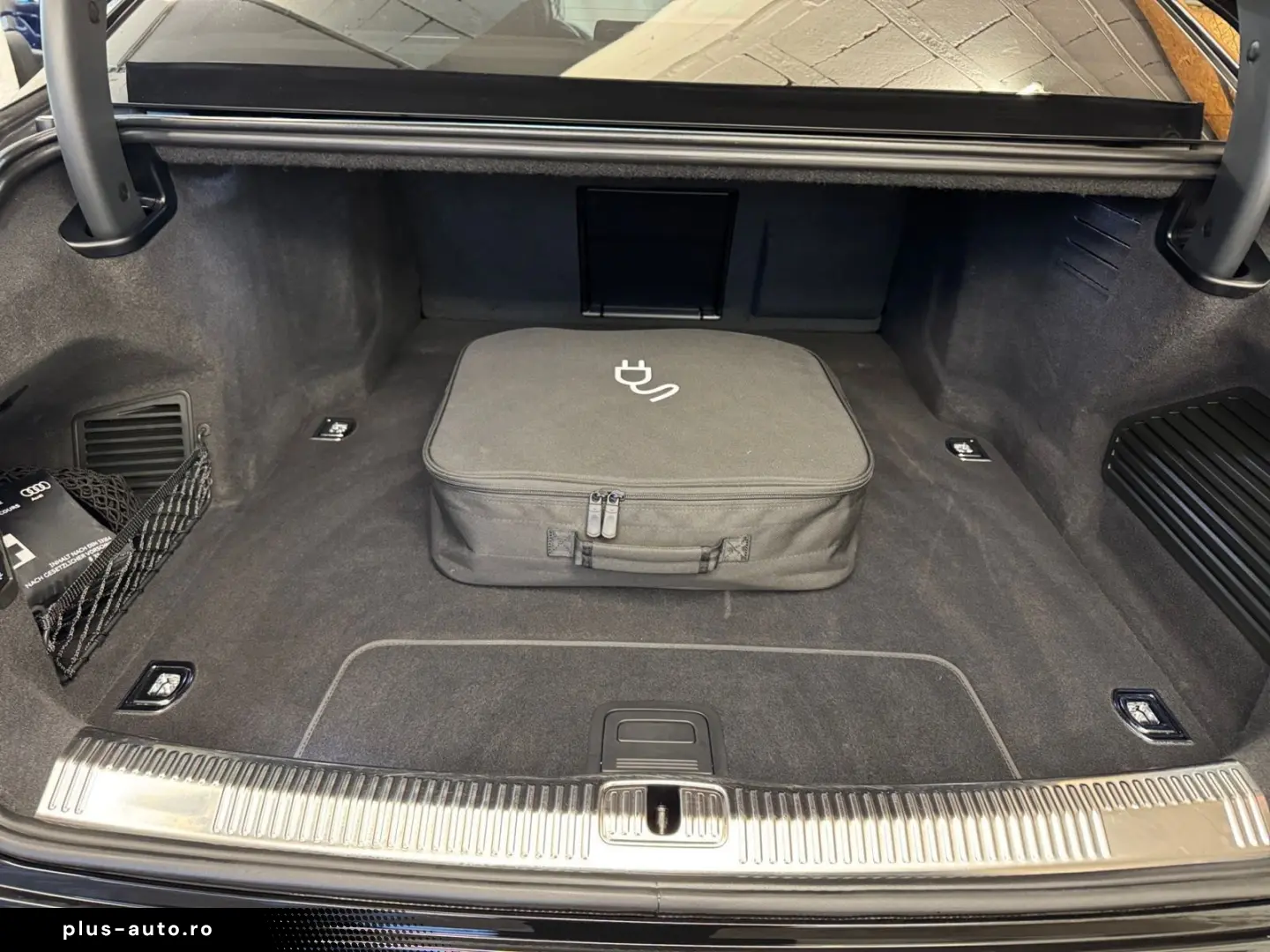 AUDI A8 60TFSIe quattro S line HUD DIGITAL-MATRIX RSE