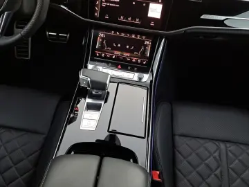 AUDI A8 50 TDI S-Line quattro MATRIX SHZ B&O PANO