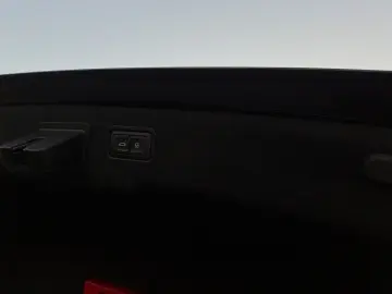 AUDI A8 50 TDI S-Line quattro MATRIX SHZ B&O PANO