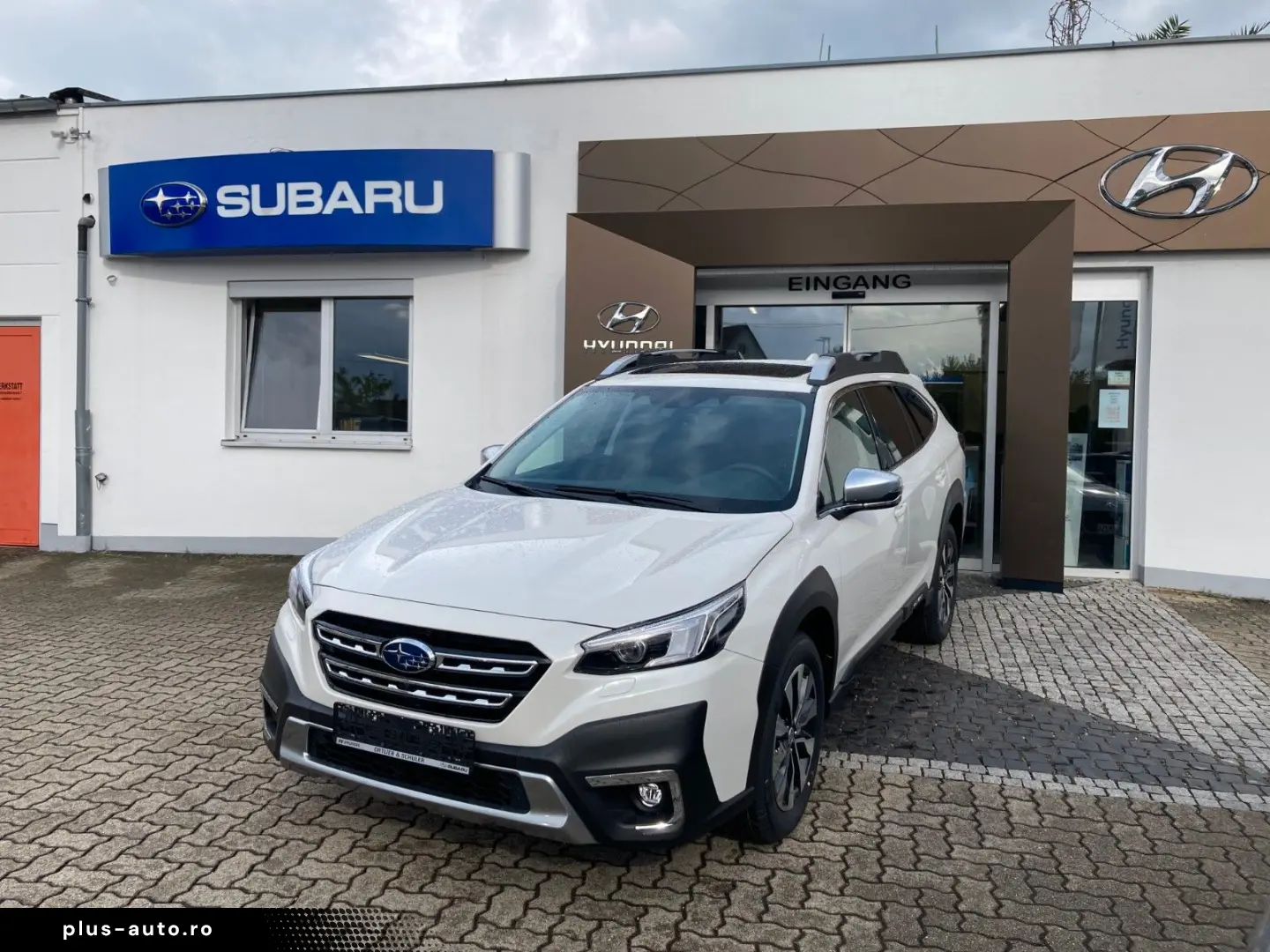 SUBARU Outback 2.5i Platinum Lineartronic
