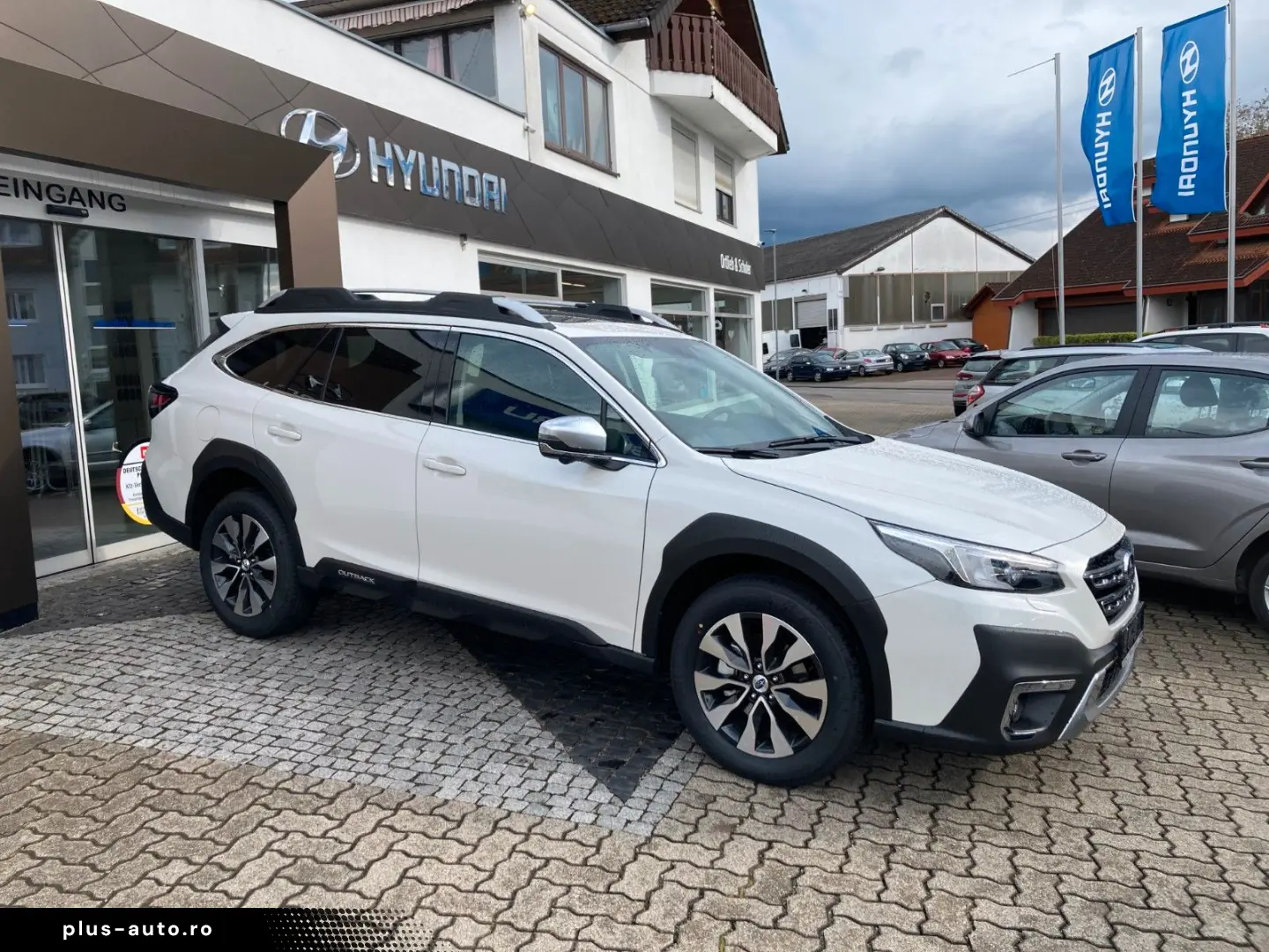 SUBARU Outback 2.5i Platinum Lineartronic