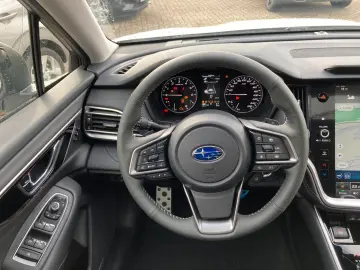 SUBARU Outback 2.5i Platinum Lineartronic