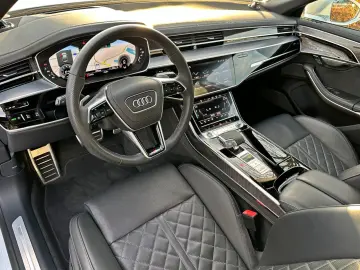 AUDI A8 60TFSI qu. S LINE BLACK PANO B&O ADV. CARBON