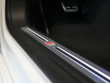 AUDI A8 50 TDI quattro  2x S line AHK TV Pano B&O