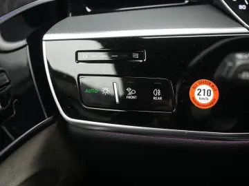 AUDI A8 L 50 TDI quattro tiptronic