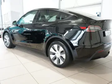TESLA Model Y Long Range Dual Motor AWD Autonm. Fahren