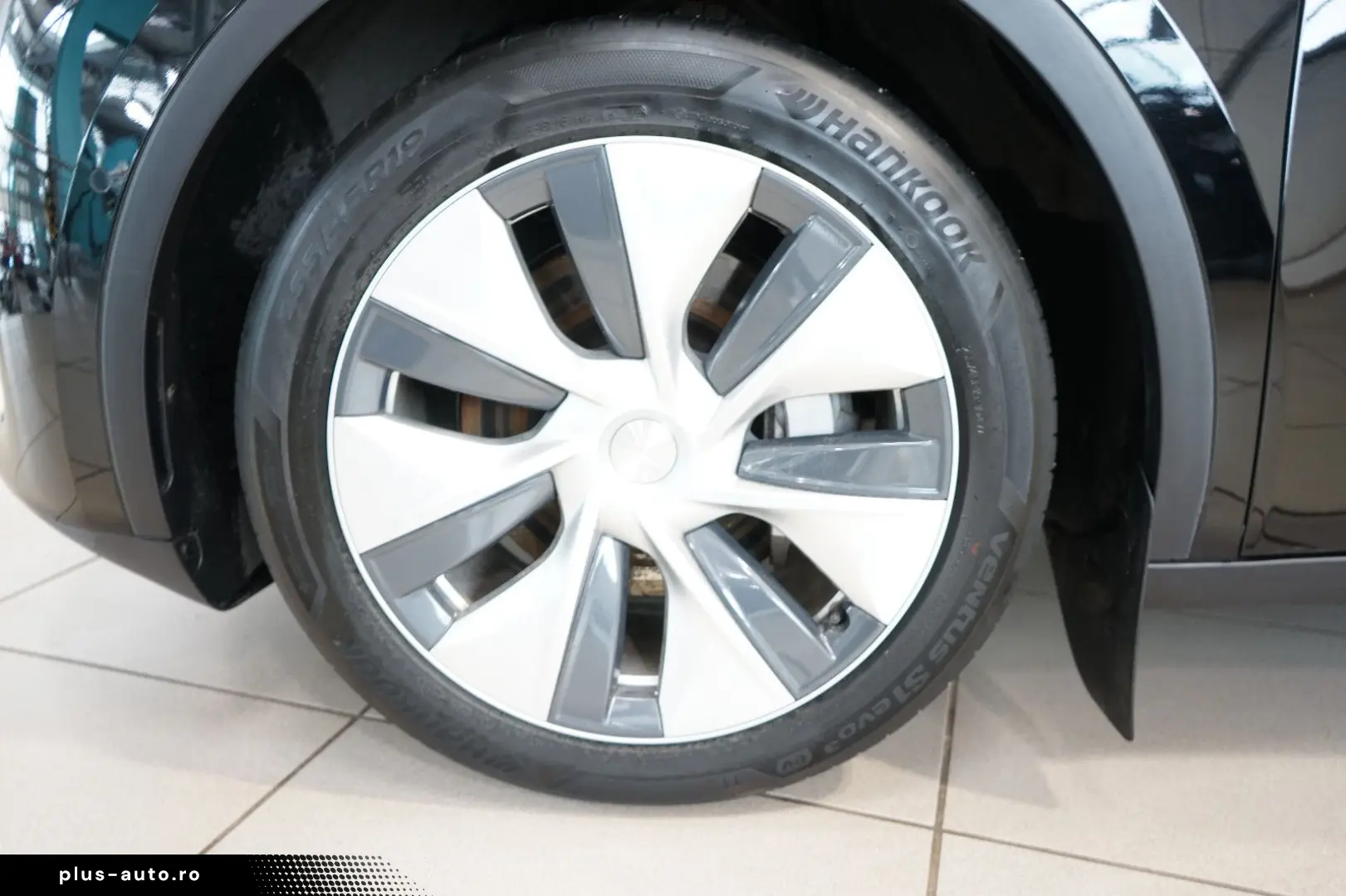 TESLA Model Y Long Range Dual Motor AWD Autonm. Fahren