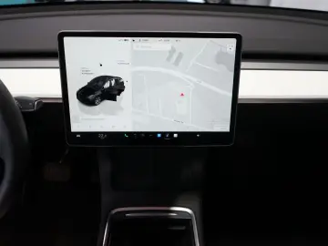TESLA Model Y Long Range Dual Motor AWD Autonm. Fahren