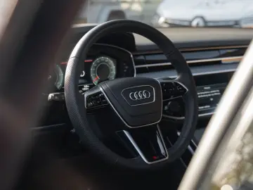 AUDI A8 50TDI quattro S-Line   Finanzierung ab 3 99%