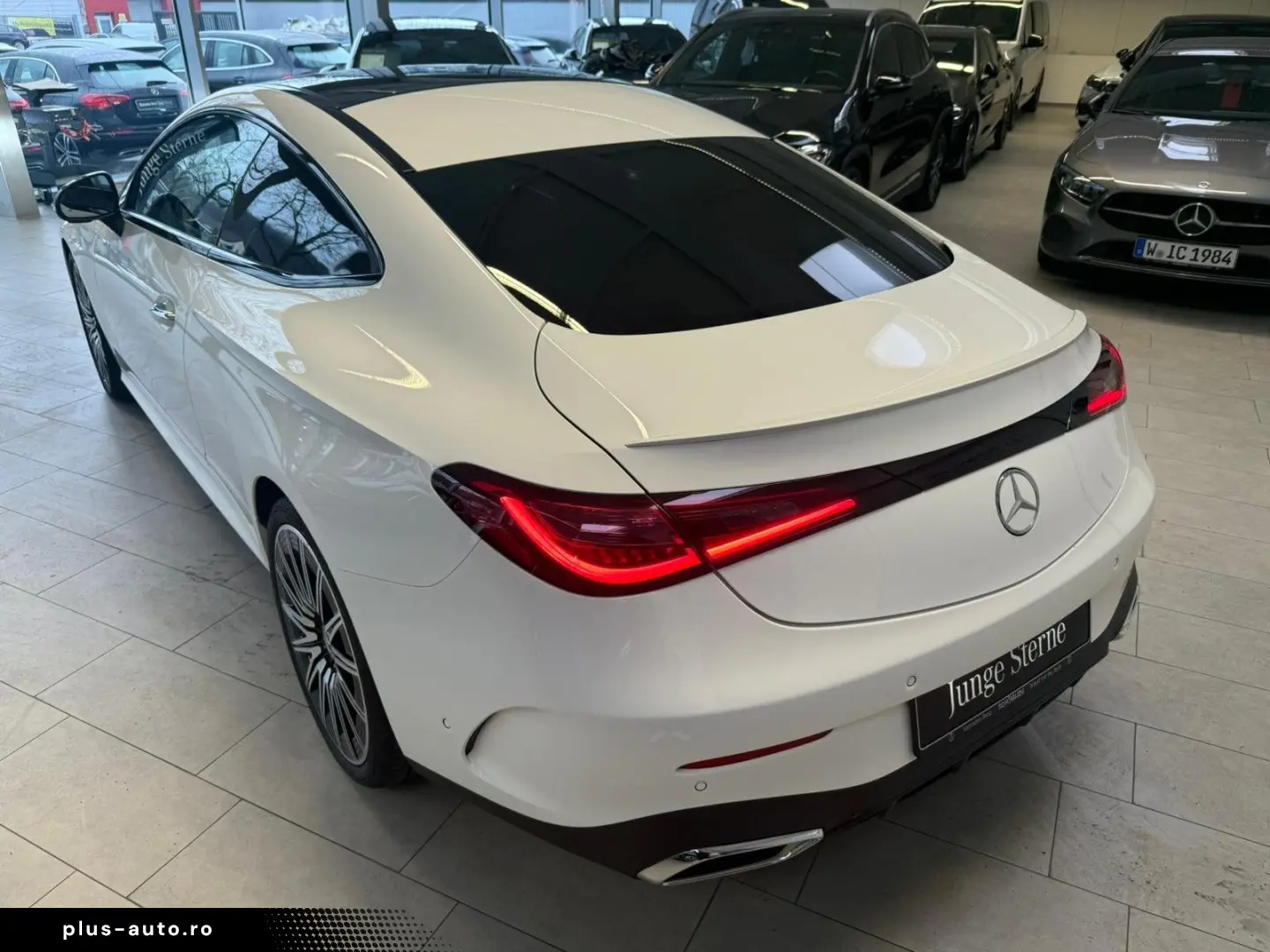 MERCEDES-BENZ CLE 450 4M Coupé AMG PANO DISTR HUD BURM STDHZ