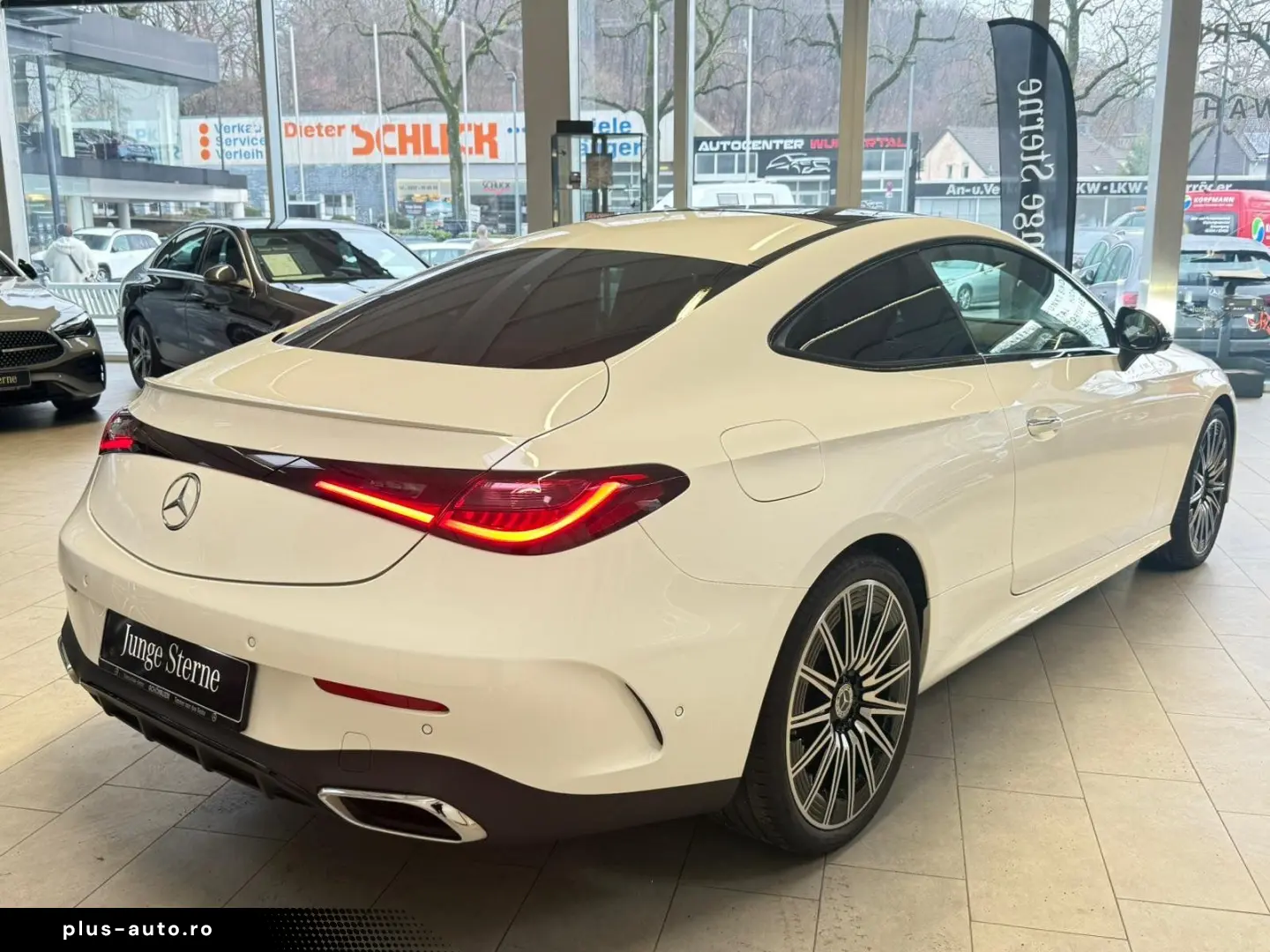 MERCEDES-BENZ CLE 450 4M Coupé AMG PANO DISTR HUD BURM STDHZ