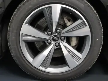 AUDI A8 50 TDI quattro tiptronic  Matrix Luft Pano LM